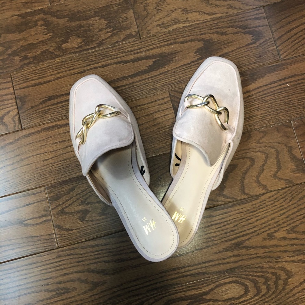 H &M light pink loafers with gold buckle